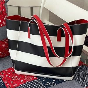 Tommy Bahama Black, white, and red Tote